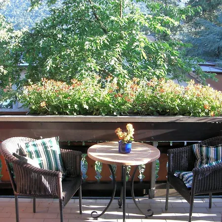 Art-hotel Am Park 4*
