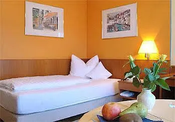 מלון Art-hotel Am Park