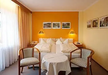 מלון Art-hotel Am Park באדנוויילר